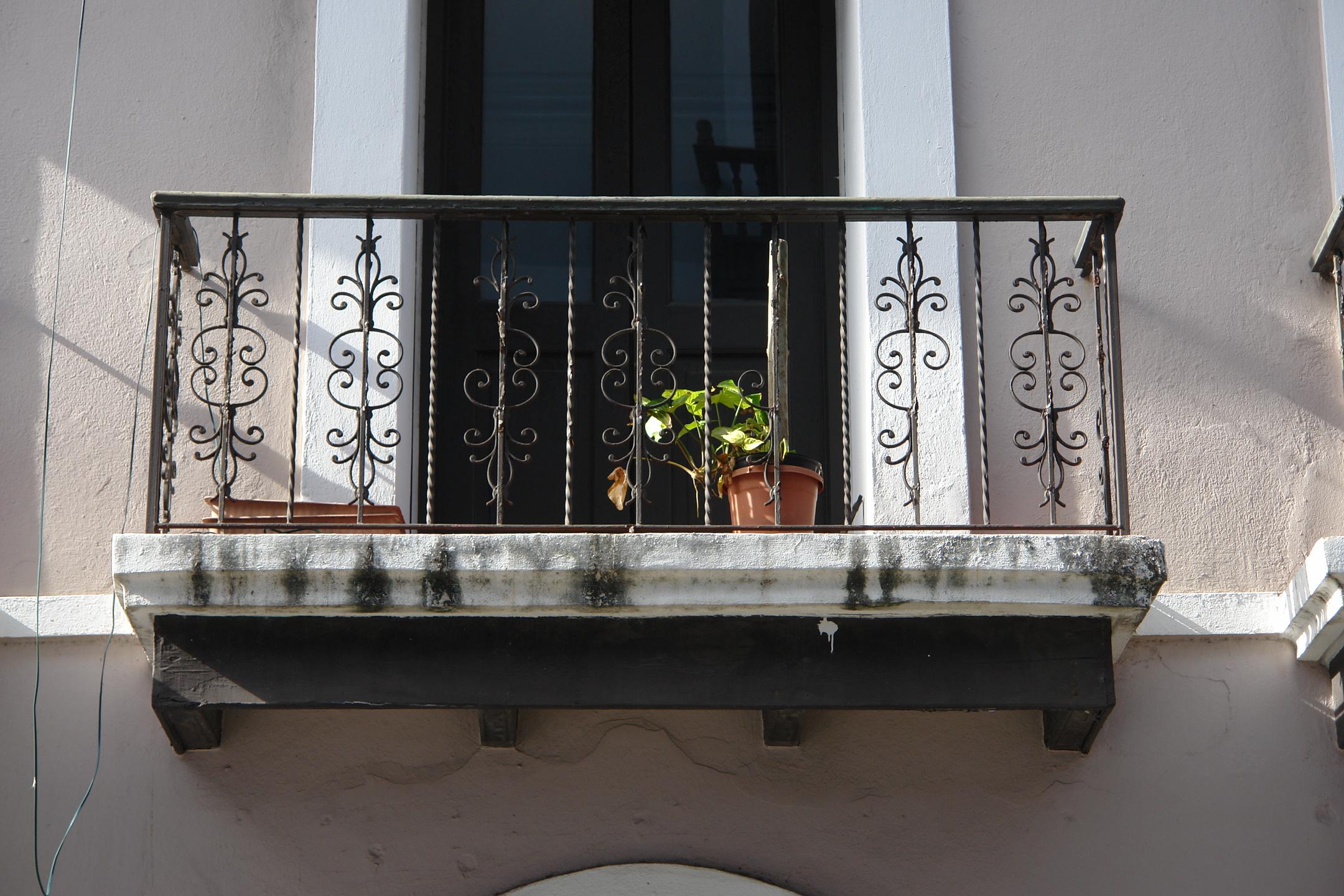 Calle de San Francisco 361 - San Juan (Viejo San Juan) - 2012 00002